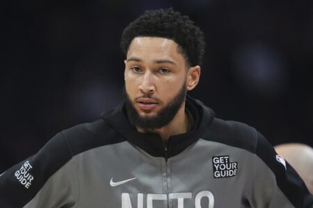 Clippers bolster their depth by signing former Nets guard Ben Simmons