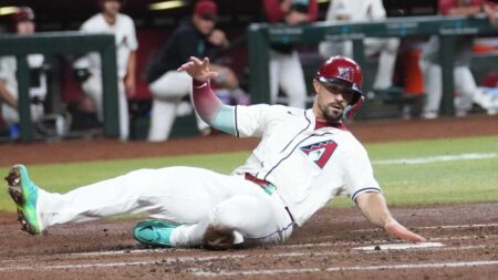 Outfielder Randal Grichuk stays with Diamondbacks for one-year,  million contract