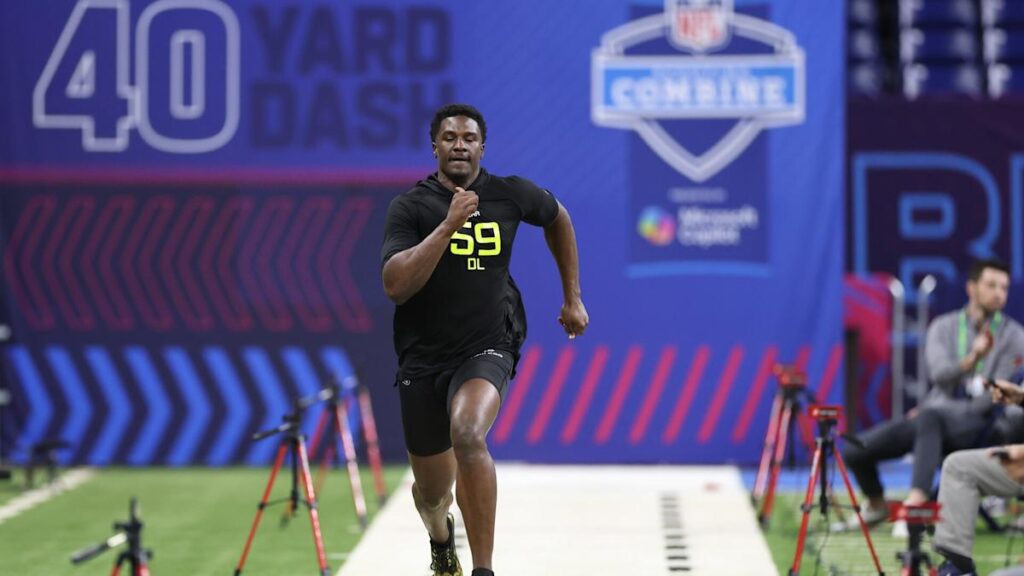 Tennessee pass rusher James Pearce runs 4.47, fastest defensive lineman at Combine