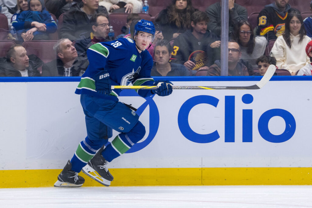 Canucks Sign Drew O’Connor To Two-Year Extension