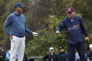 Matt Kuchar WDs from WM Phoenix Open after sudden death of his dad, Peter