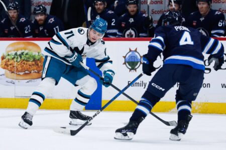 Sharks Almost End Jets Winning Streak; Fall In Heartbreaking Fashion