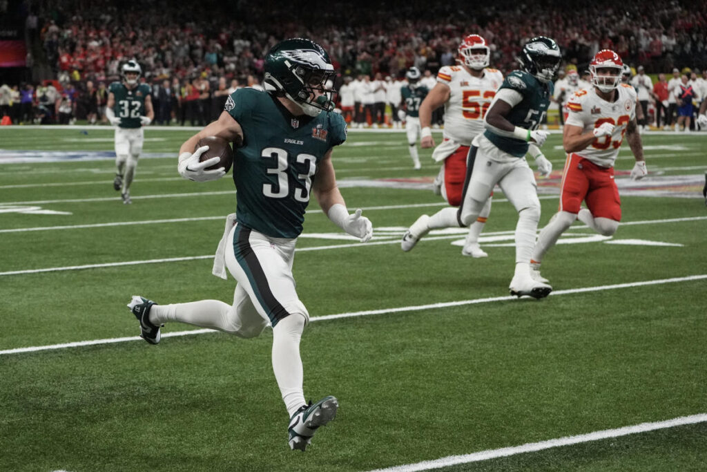 Super Bowl: Eagles rookie Cooper DeJean scores pick 6 on his 22nd birthday