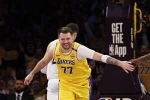 In Luka Doncic’s Lakers debut, crowd chants ‘Luu-ka.’ In Dallas, fan mouths ‘Fire Nico’ and gets ejected