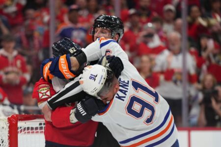 Important Oilers Forward Closer To Big Return