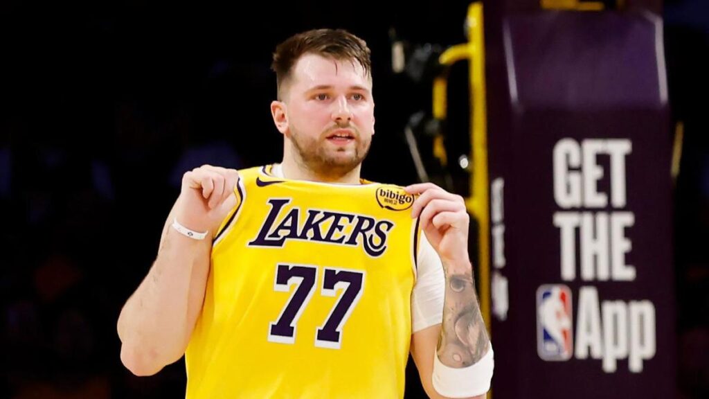 ‘A special moment’ – Doncic debuts in Lakers win