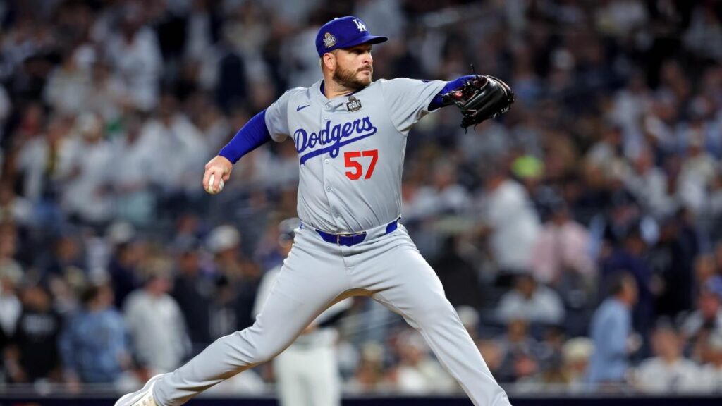 Cubs acquire Ryan Brasier in a trade with the Dodgers