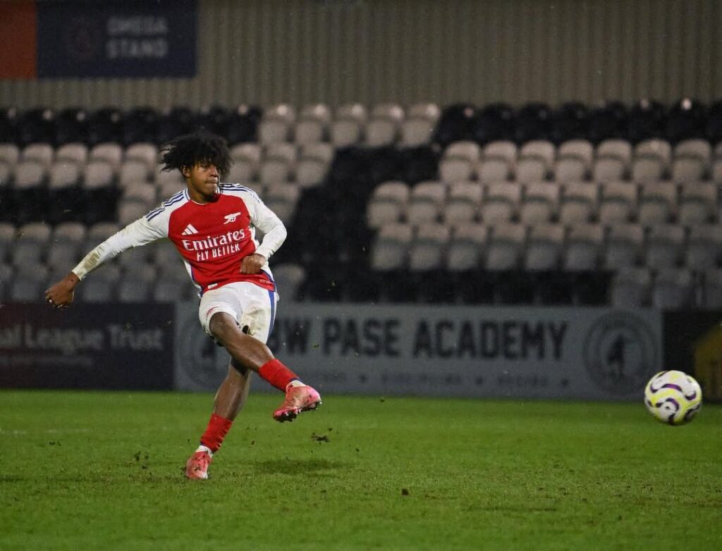 Arsenal youth duo impress ahead of Manchester United quarter-final