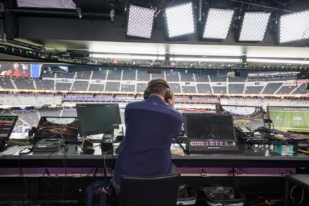 For Super Bowl broadcasters, game ‘boards’ are an indispensable booth secret