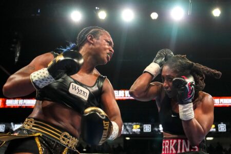 Claressa Shields becomes undisputed heavyweight champion with victory over Danielle Perkins