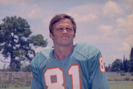 Former Dolphins receiver Howard Twilley, 2-time Super Bowl champion, dies at 81