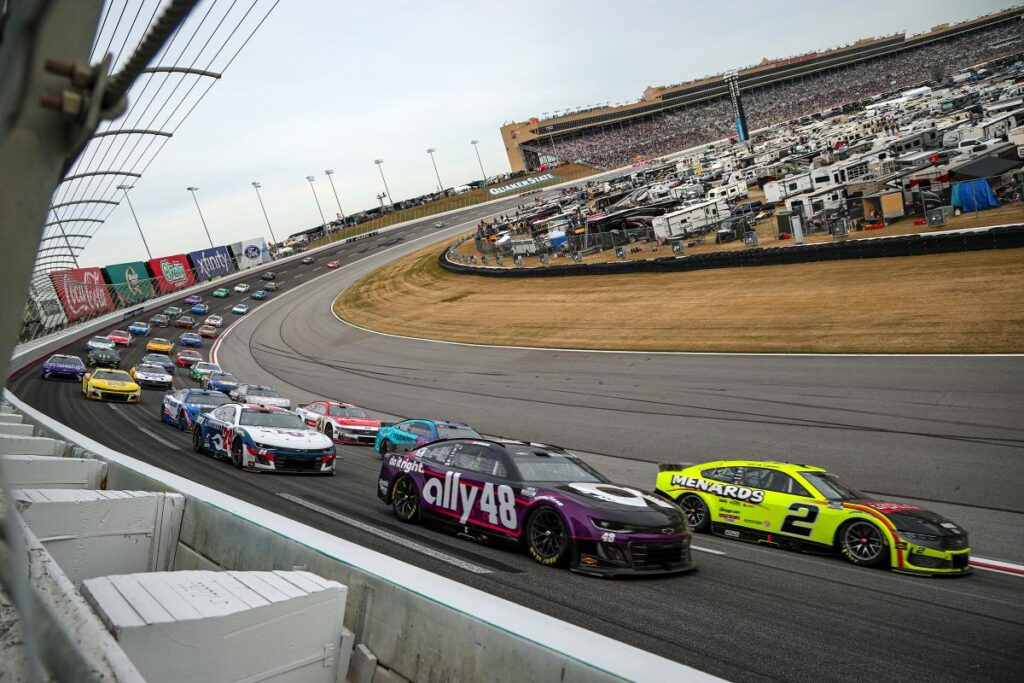 Watch Chris Buescher, Alex Bowman crash in NASCAR Atlanta race