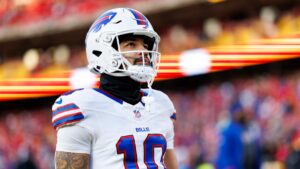 Bills agree to four-year extension with Khalil Shakir