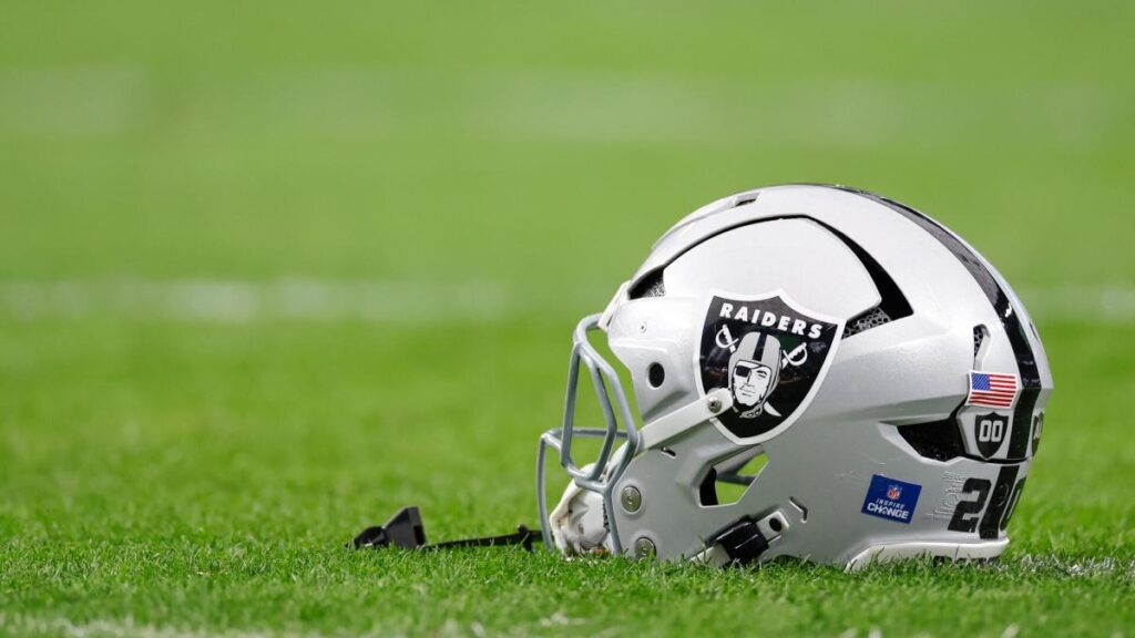 Report: Raiders to hire Conner McQueen as assistant WRs coach