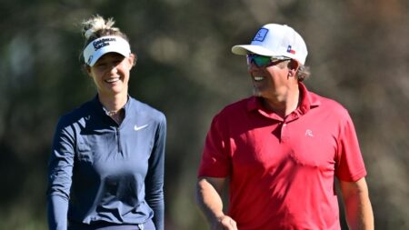 A Lim Kim keeps lead at LPGA opener; Nelly Korda ignores marriage proposal, gets four back