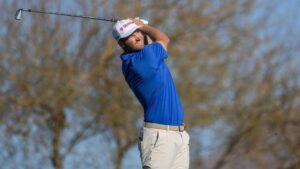 Clark takes one-shot Phoenix Open lead after 64