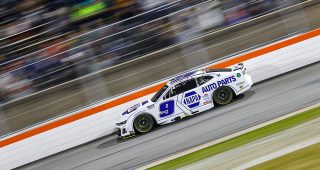 Chase Elliott controls, wins Cook Out Clash in Cup Series return to Bowman Gray