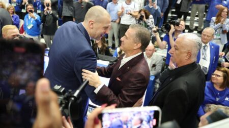 WATCH: Kentucky fans boo John Calipari in his return to Rupp Arena as Arkansas coach