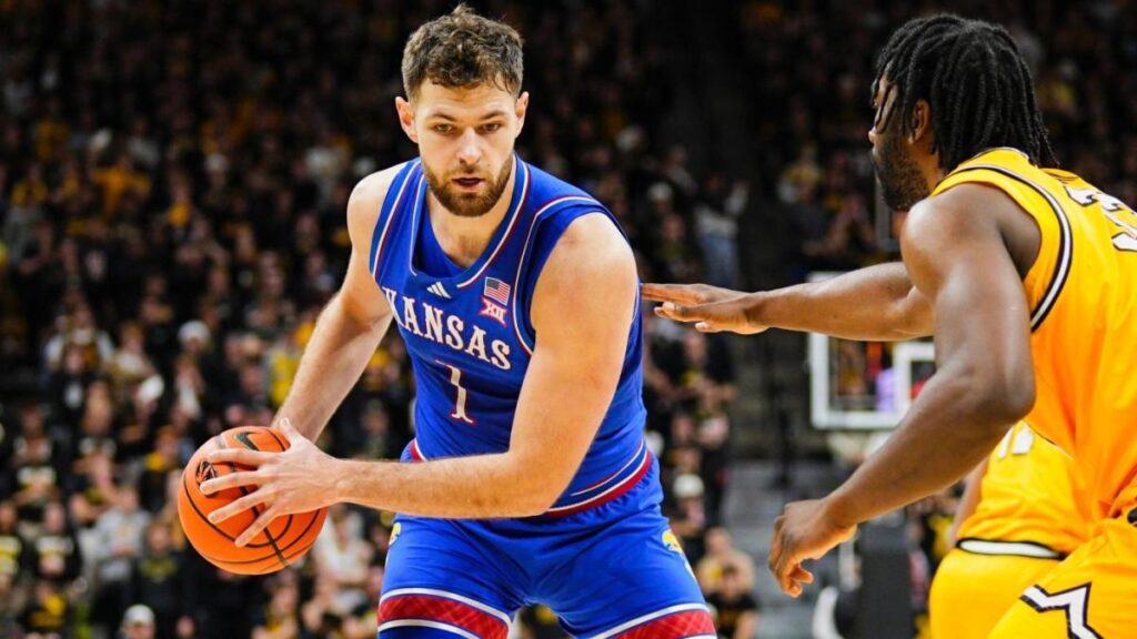 Model reveals three college basketball best bets, free parlay picks for Tuesday, Feb. 18: Fade Kansas and more