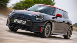 Mini Planned To Build EVs in Britain Next Year. Not Anymore