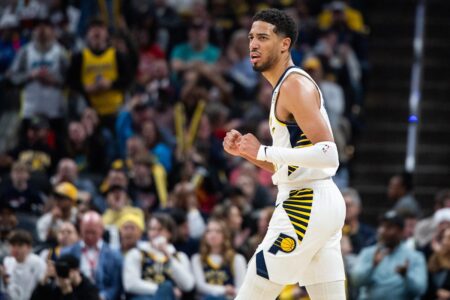 Pacers star Tyrese Haliburton hits wild 3-pointer over Giannis Antetokounmpo, completes 4-point play to beat Bucks