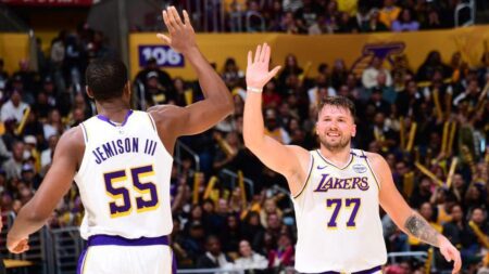 Doncic leads Lakers to sixth straight win