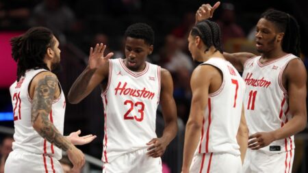 Houston star J’Wan Roberts wisely sits as Cougars head to Big 12 Tournament title game after pounding BYU