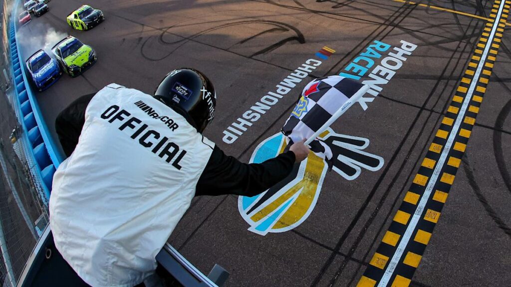 Phoenix Xfinity results: Aric Almirola scores dramatic win over Alex Bowman