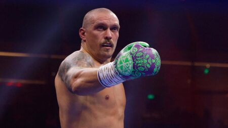 WBO orders champion Usyk to face Parker next