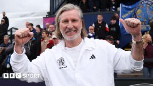 Robbie Savage: Macclesfield FC boss hints at longer stay with non-league club