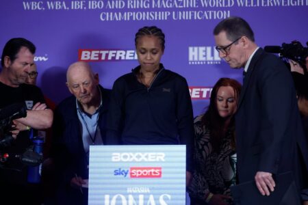 Natasha Jonas vs Lauren Price weigh-in drama as coach points out issue with scales