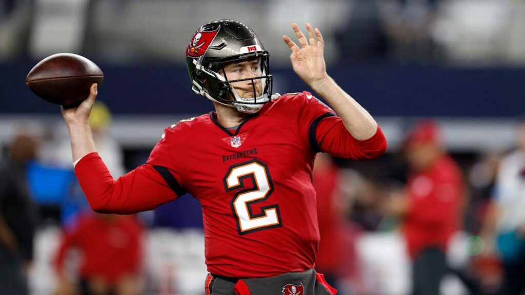 Kyle Trask agrees to a one-year deal to return to the Bucs