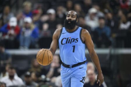 James Harden and Clippers dominate Hornets for third straight win