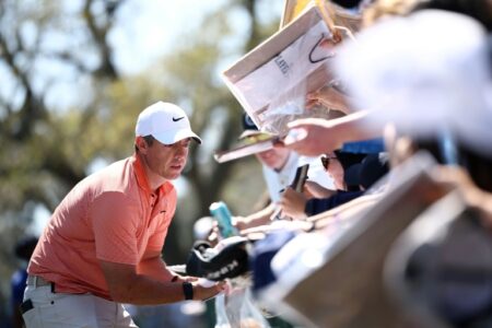 McIlroy tight-lipped about apologetic heckler incident