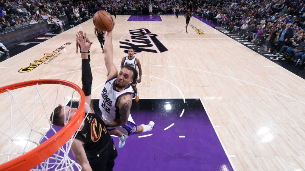 Devin Carter’s career game pushes injury-riddled Kings past Cavaliers – NBC Sports Bay Area & California