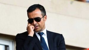 Agent Jorge Mendes alerts Barcelona to potential €20m income