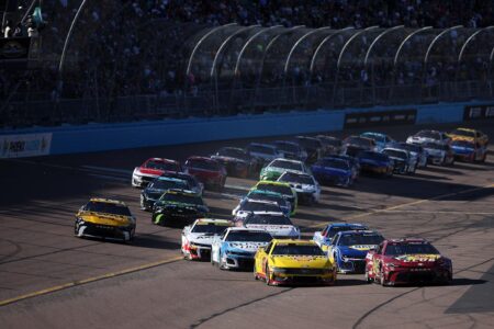 NASCAR Phoenix race qualifying today: Live updates, highlights for Cup qualifying Saturday