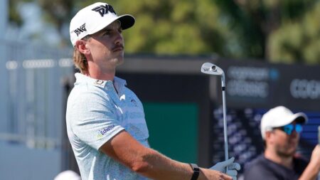 Knapp goes from 59 to 70, but still leads Cognizant Classic in The Palm Beaches