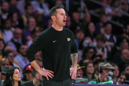 Hernández: Lakers find an identity, forged by a true leader in JJ Redick