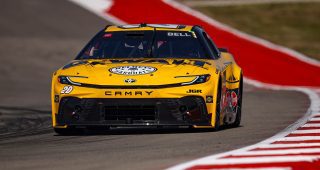 Bell goes back-to-back, corrals COTA victory after frantic late-race battle