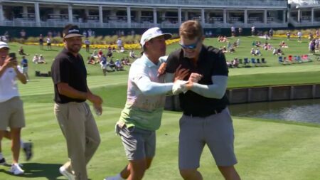 Collin Morikawa’s caddie, JJ Jakovac, makes hole-in-one on par-3 17th at TPC Sawgrass