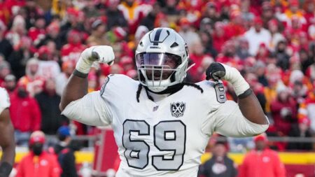 Raiders agree to terms on a three-year deal with DT Adam Butler