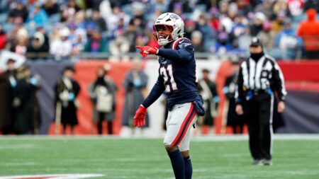 Patriots to re-sign S Jaylinn Hawkins