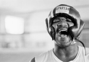 El temible George Foreman que se convirtió en entrañable campeón de los pesados muere a los 76 años