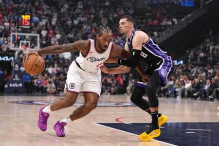 Kawhi Leonard hits buzzer-beater to lift Clippers past Kings in OT as coach Ty Lue misses contest with back pain