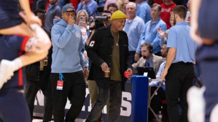 Dave Chappelle’s arrival at Dayton men’s basketball game sparks Flyers comeback win