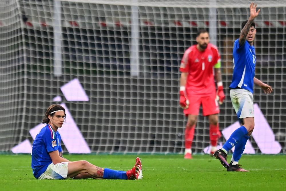 MILAN, ITALY: Riccardo Calafiori of Italy reacts during the UEFA Nations League quarterfinal leg one match between Italy and Germany at Stadio San Siro on March 20, 2025. (Photo by Alessandro Sabattini/Getty Images)