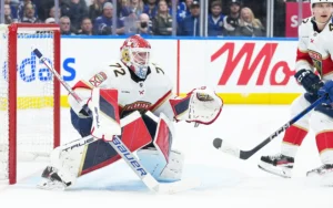 Sergei Bobrovsky hits major milestone, moving into 10th on NHL all-time wins list