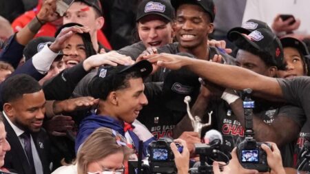 St. John’s vs. Creighton score: Red Storm overwhelm Bluejays to win first Big East Tournament title since 2000