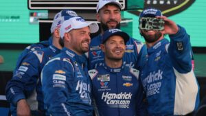 Cup results, points after Homestead-Miami Speedway as Kyle Larson earns first win of 2025